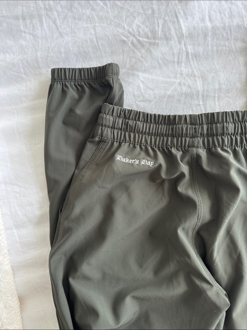 Vuori Olive Green Jogger Pants - Picture 2 of 3